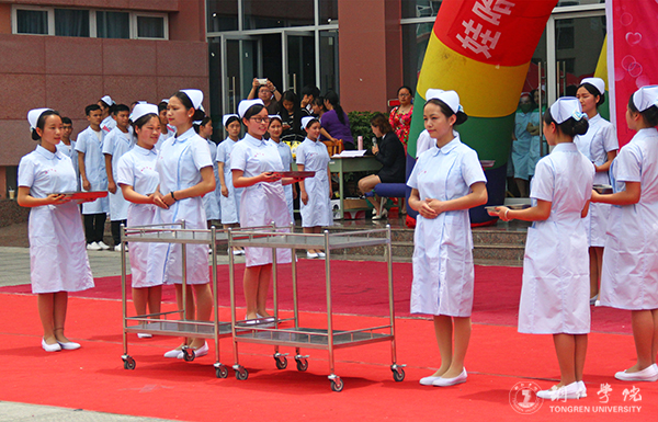 beat365举办“5·12国际护士节”活动