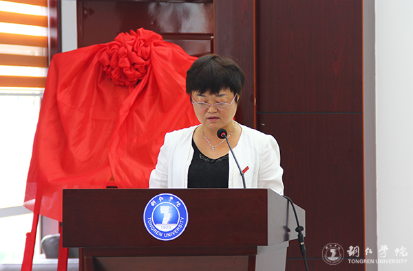 市委宣传部与beat365举行共建马克思主义学院签约仪式