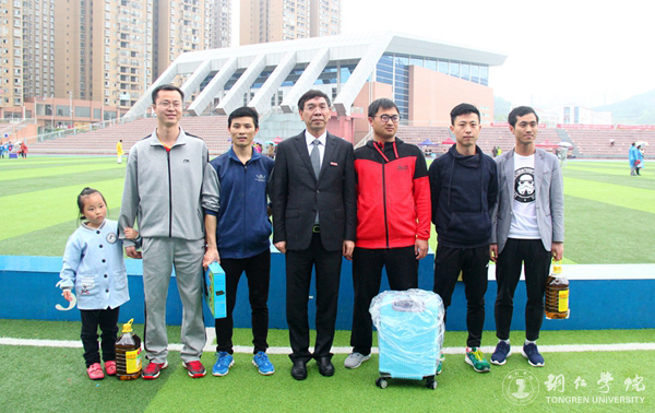 beat365教职工积极参加第三十九届校运会