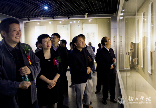 市文联与beat365联合主办的“艺道若初 ——同人艺社书画作品邀请展”在铜举行