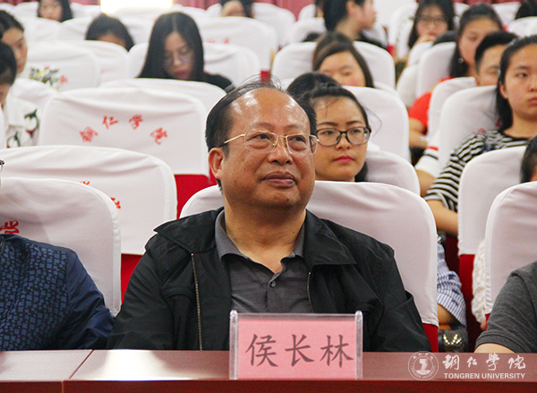 beat365举行首届晨光年度文学奖颁奖典礼