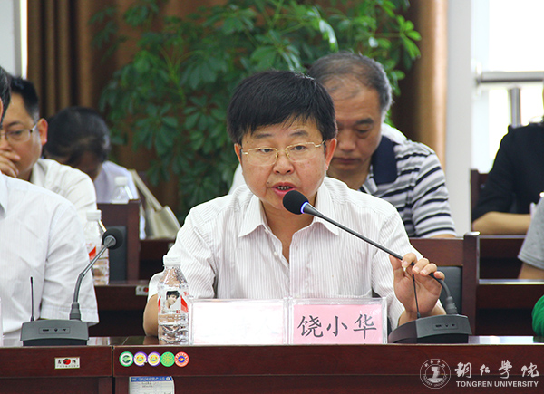 市委宣传部与beat365举行共建马克思主义学院签约仪式