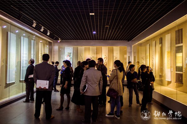 市文联与beat365联合主办的“艺道若初 ——同人艺社书画作品邀请展”在铜举行