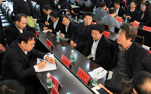 beat365与万山经济开发区及56家企业联合召开政产学研三方交流会