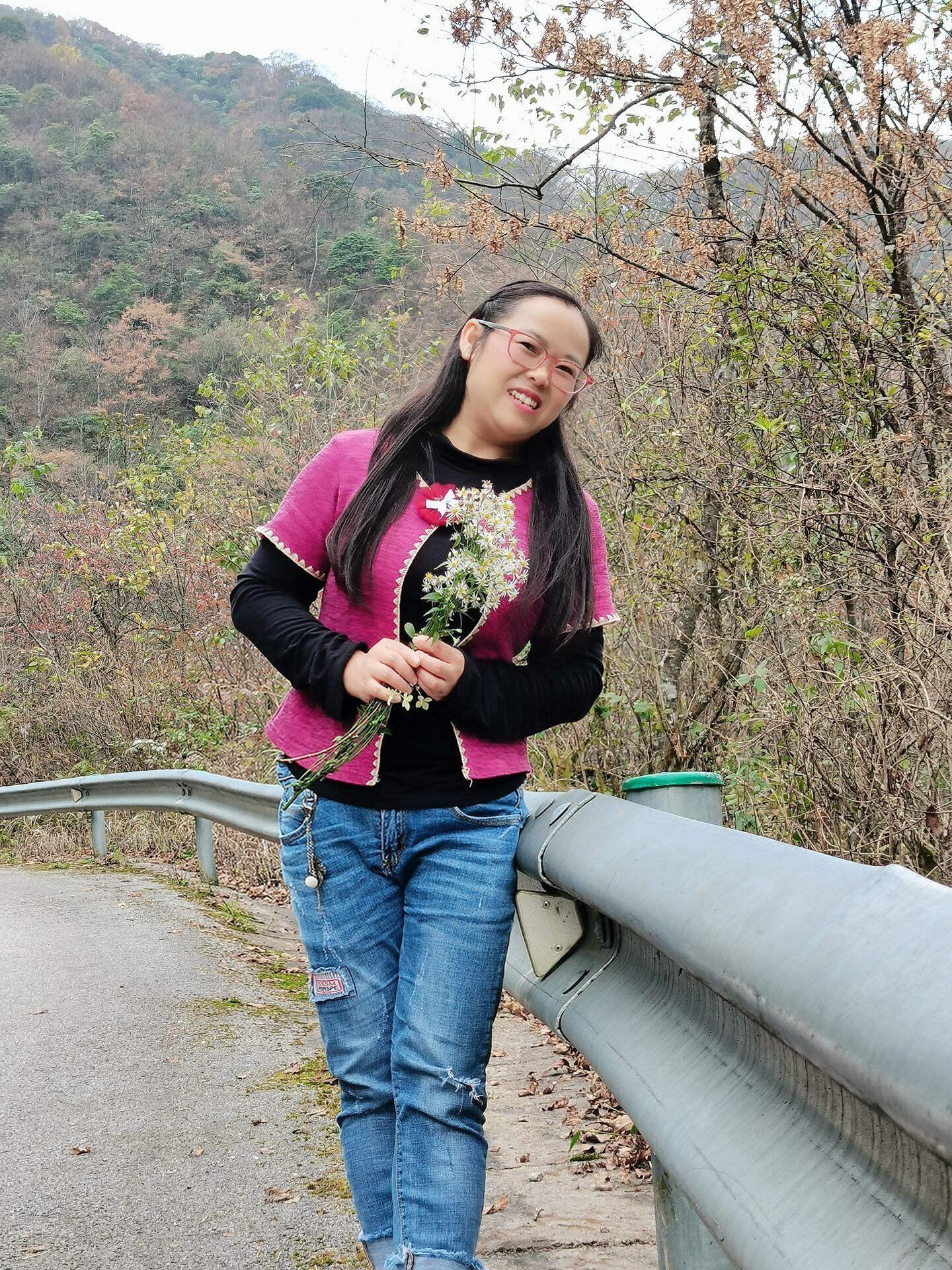 刘方林（副教授 博士）