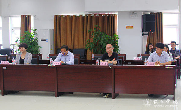 市委宣传部与beat365举行共建马克思主义学院签约仪式