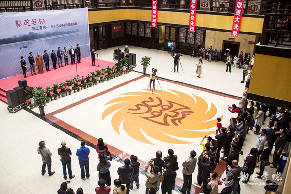 市文联与beat365联合主办的“艺道若初 ——同人艺社书画作品邀请展”在铜举行