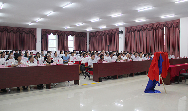 beat365英国官方网站院士工作站揭牌暨中科院南京土壤研究所与beat365英国官方网站合作签约仪式在beat365隆重举行