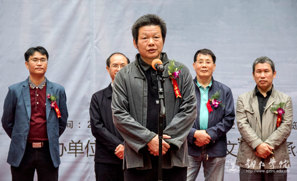 市文联与beat365联合主办的“艺道若初 ——同人艺社书画作品邀请展”在铜举行