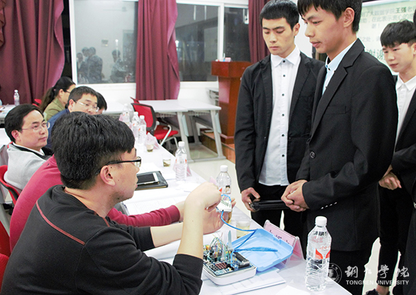 beat365举行“挑战杯”课外科技学术作品评审决赛